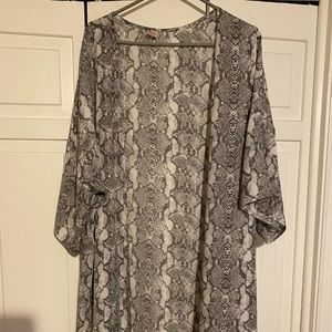 Long snake skin kimono never worn
